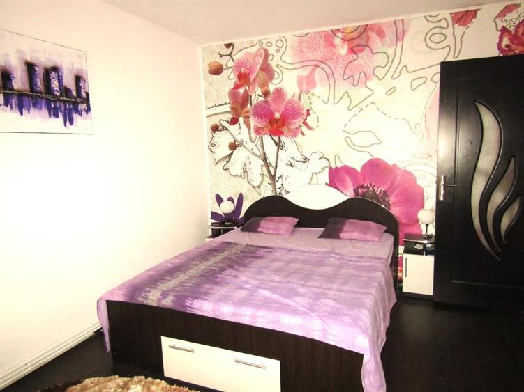 Apartament cu 2 camere decomandat în Micro 4