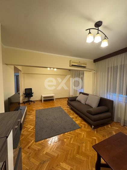 Apartament cu 3 camere decomandat, mobilat în Teiul Doamnei