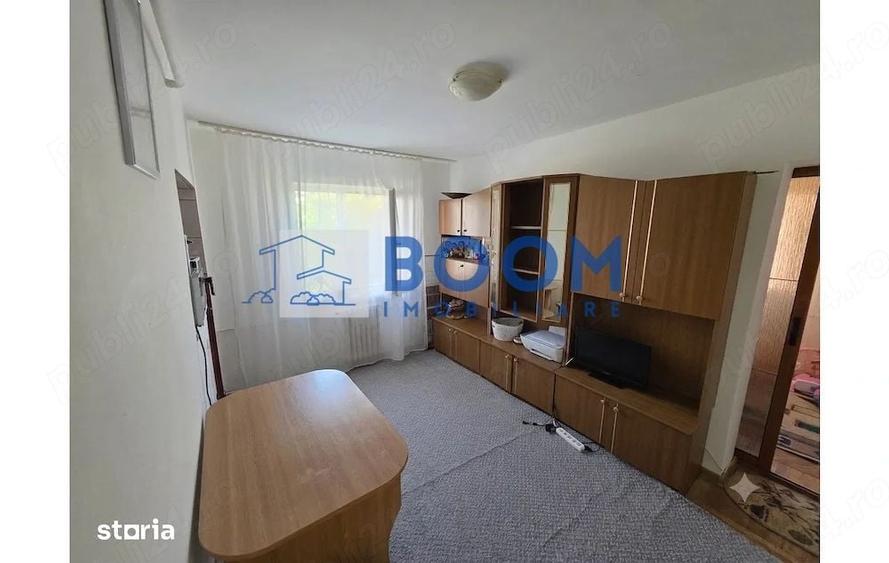 Apartament cu 3 camere semidecomandat, mobilat în Petrișor