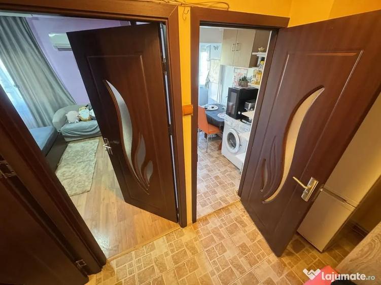 Garsonieră decomandată în Central