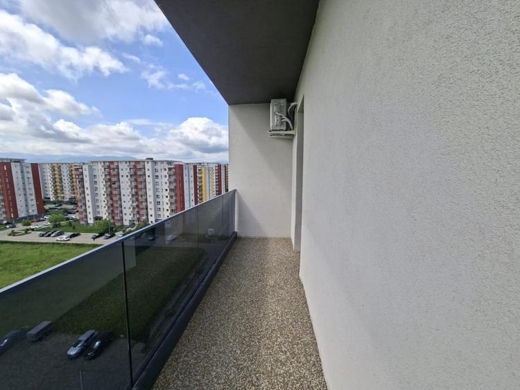 Apartament cu 3 camere decomandat, mobilat în Șelimbăr