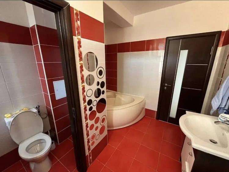 Apartament cu 2 camere semidecomandat în Dumbrăvița