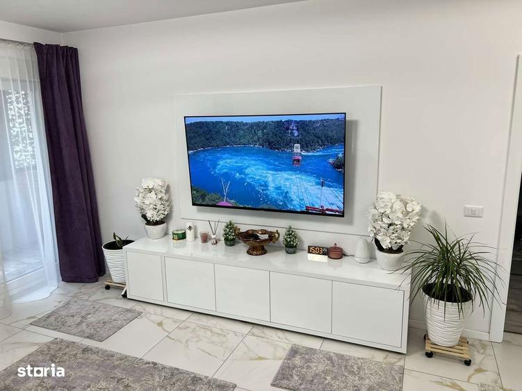 Apartament cu 3 camere, mobilat în 1 Mai