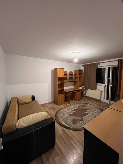 Apartament cu 2 camere decomandat în Griviței