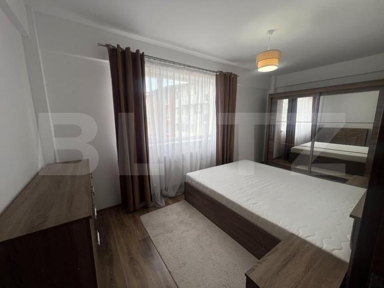 Apartament cu 3 camere, 69 mp, parcare, zona Florilor - 11