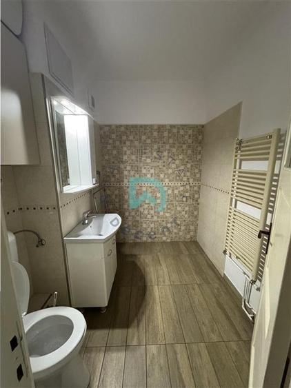 Apartament cu 4 camere decomandat în Centrul Civic