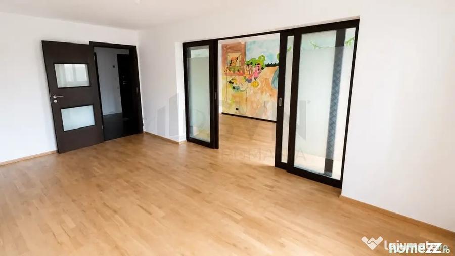 Apartament cu 4 camere decomandat în Crângași