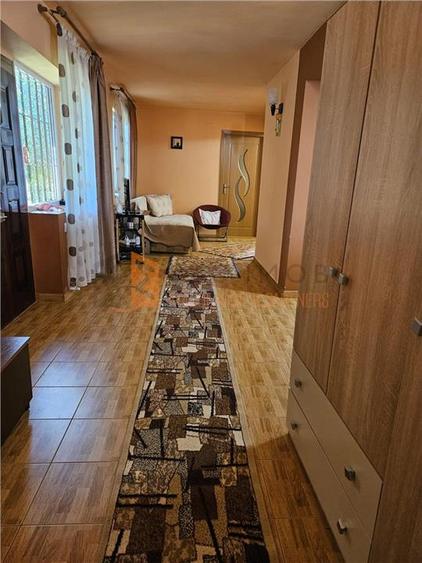 Casă individuală cu 5 camere cu Teren 1100 Mp în Cândești