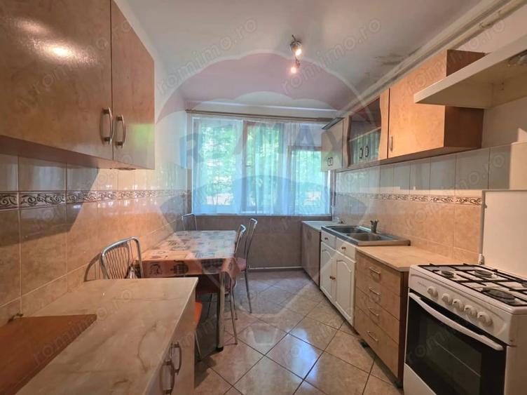 Apartament cu 2 camere semidecomandat în Cornișa