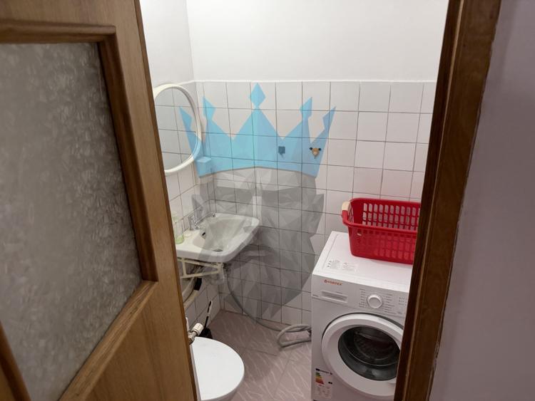 Apartament cu 3 camere decomandat, mobilat în Splaiul Unirii