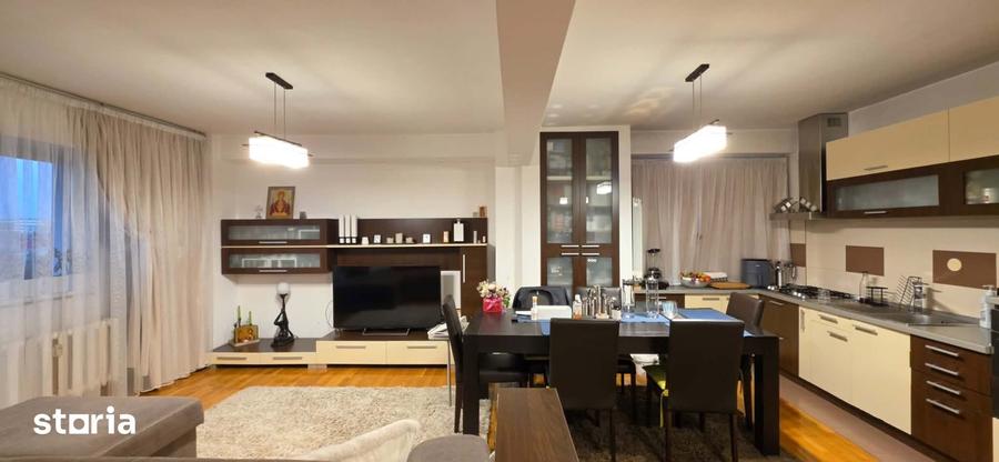Apartament cu 3 camere în Nufărul