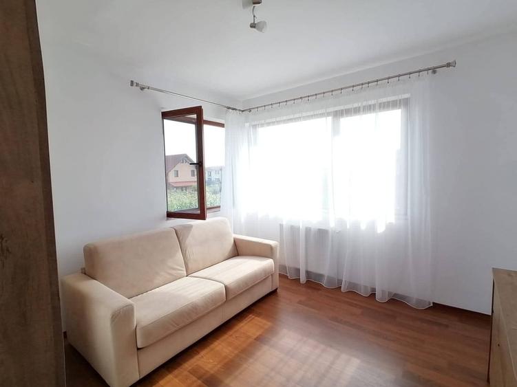 Apartament cu 3 camere în Florești
