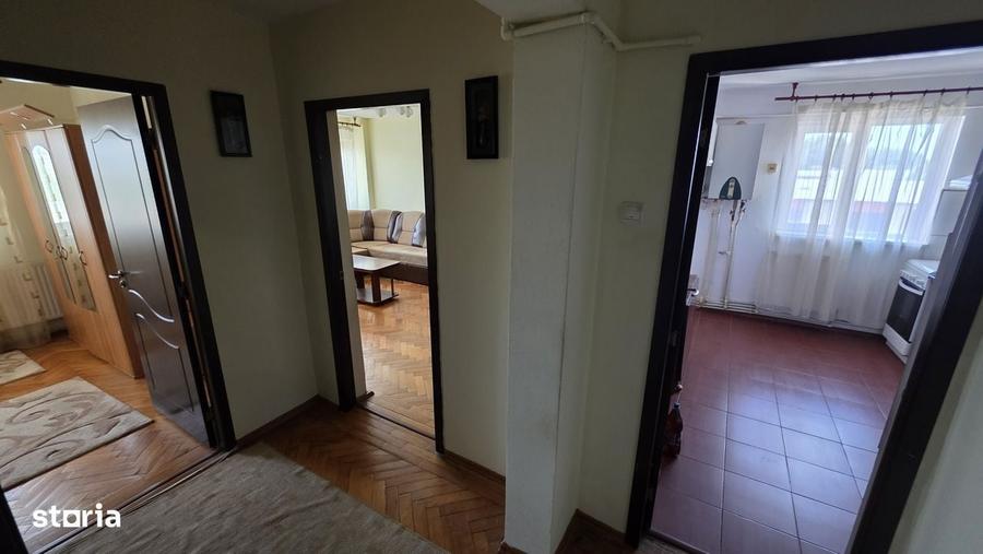 Apartament cu 3 camere în Central