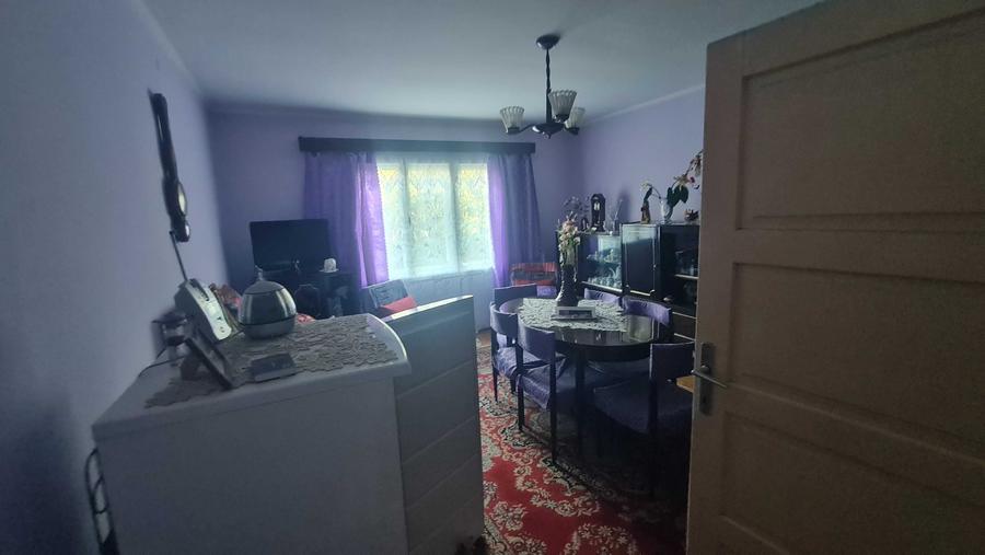 Casă cu 2 camere decomandat cu Canalizare în Barza