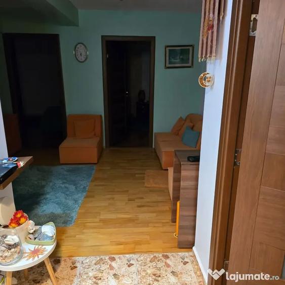 Apartament cu 3 camere decomandat în Ultracentral