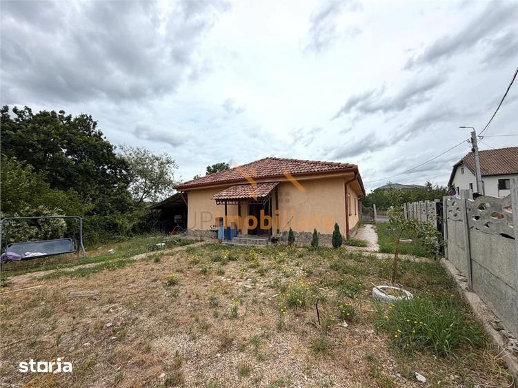 Casă cu 3 camere cu Teren 550 Mp în Central