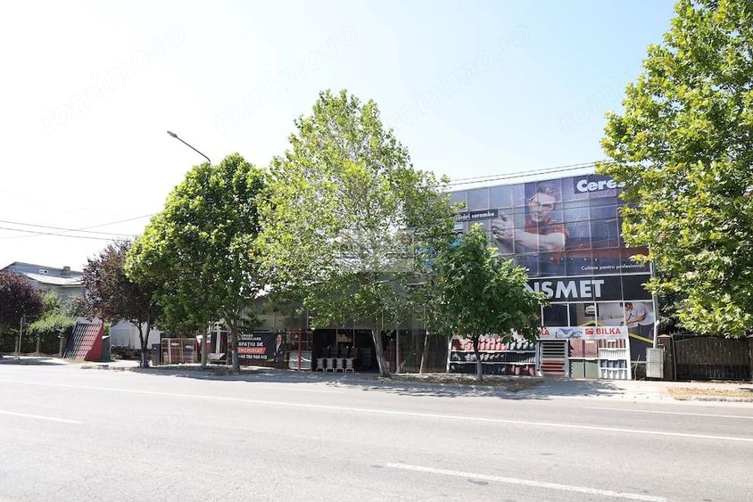 Spațiu comercial, de 800 mp, în Nord