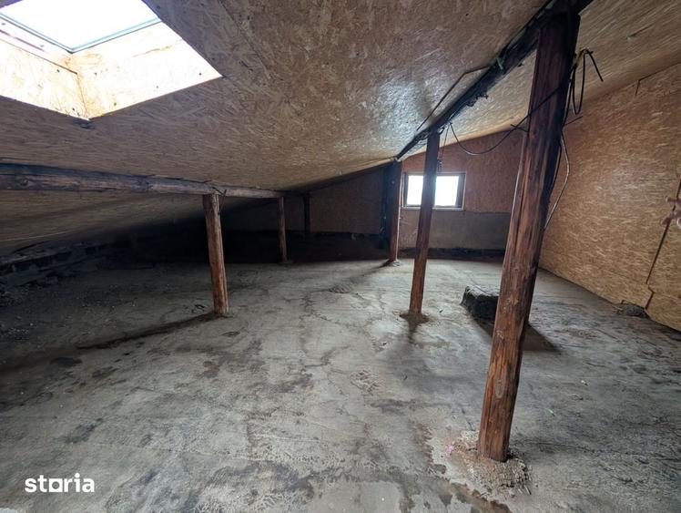 Apartament cu 3 camere decomandat în Cornișa