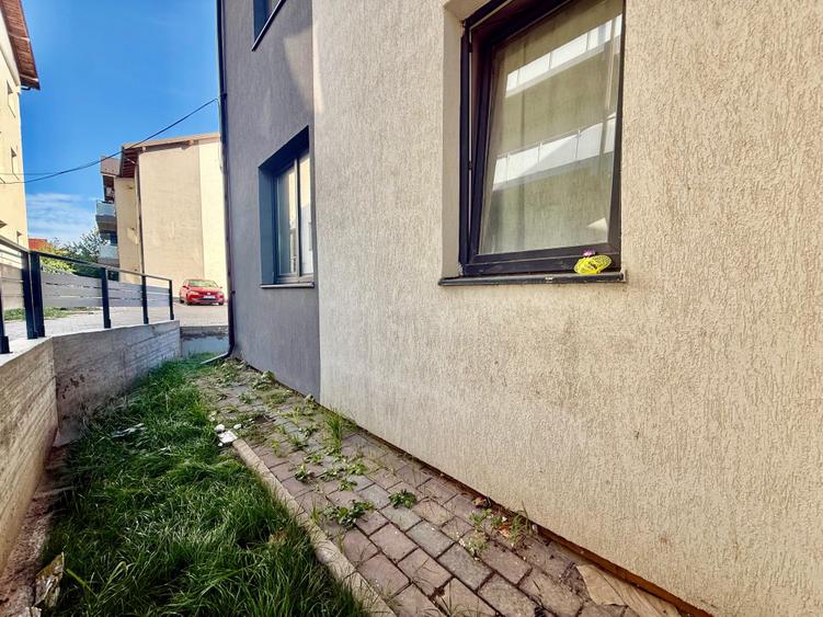 Apartament cu 2 camere decomandat în Păcurari