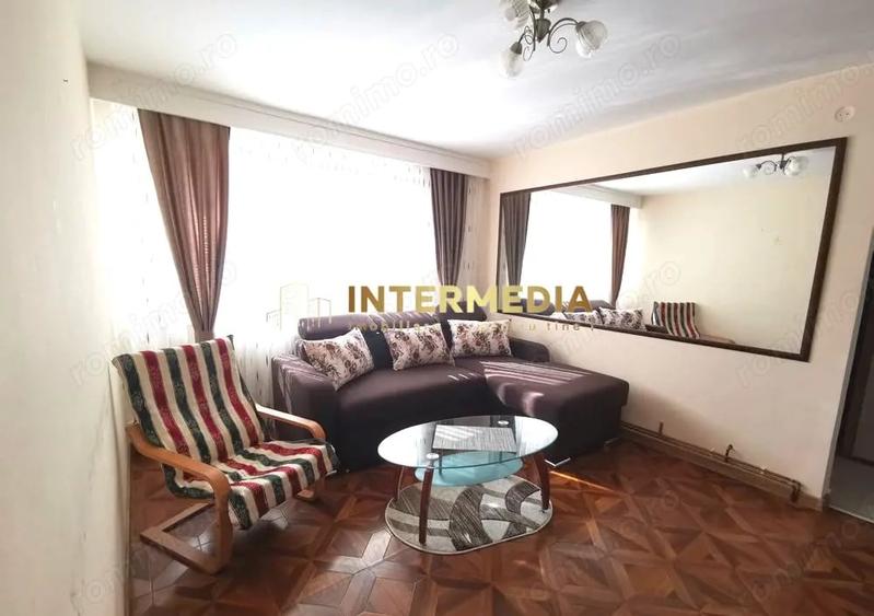 Apartament cu 2 camere semidecomandat în Cetate