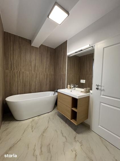 Casă cu 3 camere cu Teren 350 Mp în Central