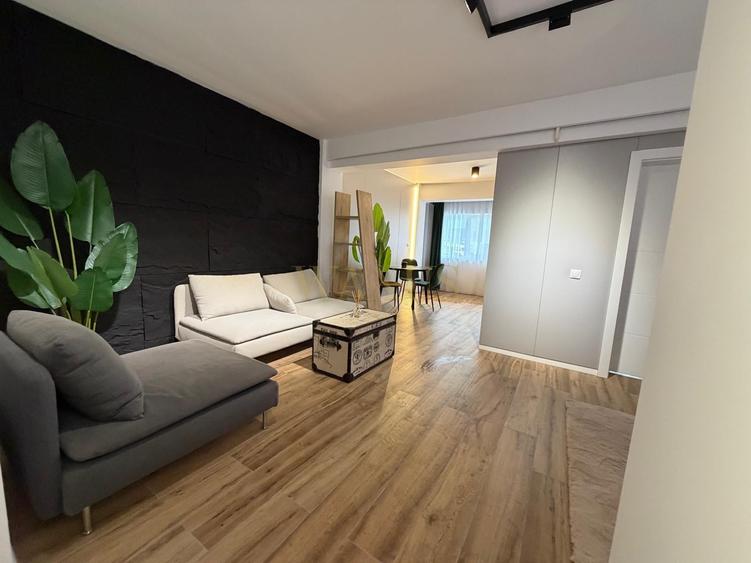 Apartament cu 2 camere semidecomandat, mobilat în Calea Turzii