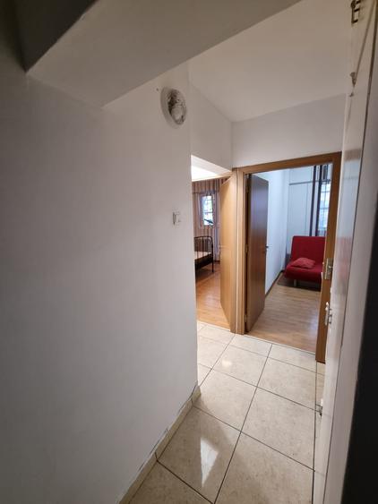 Apartament cu 3 camere decomandat, mobilat în Dristor