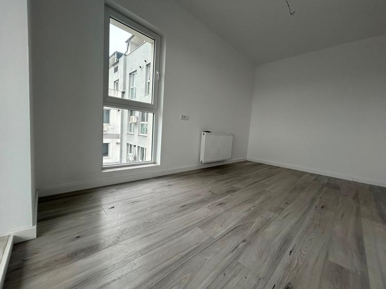 Apartament cu 3 camere în Vitan