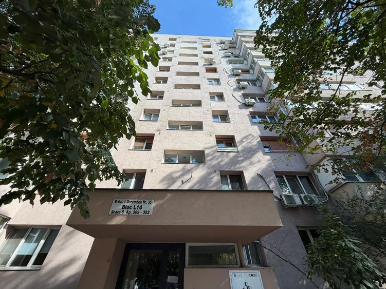 Apartament cu 2 camere semidecomandat în Titan
