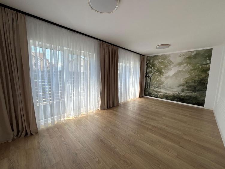 Duplex cu 4 camere cu Canalizare în Șelimbăr