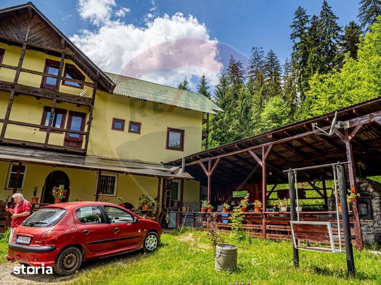 Vila / Pensiune cu 20 camere de vanzare in Campulung Moldovenesc, SV - 17