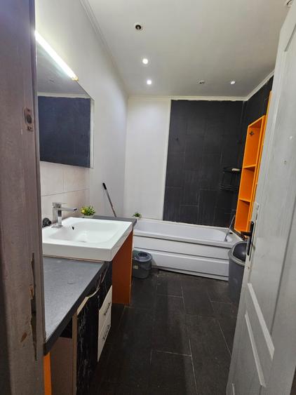 Casă individuală cu 3 camere cu Teren 300 Mp în Km 4-5