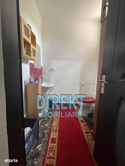 Casă cu 7 camere cu Teren 662 Mp în Teaca