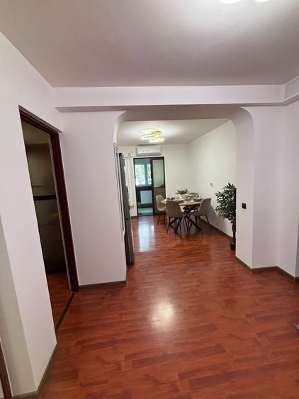 APARTAMENT 4 CAMERE DECOMANDAT - 12