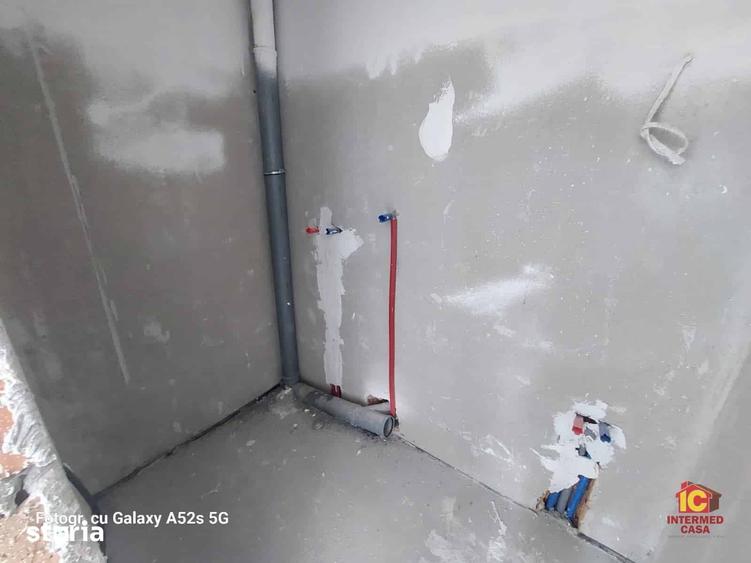 Apartament cu 3 camere în Cristian