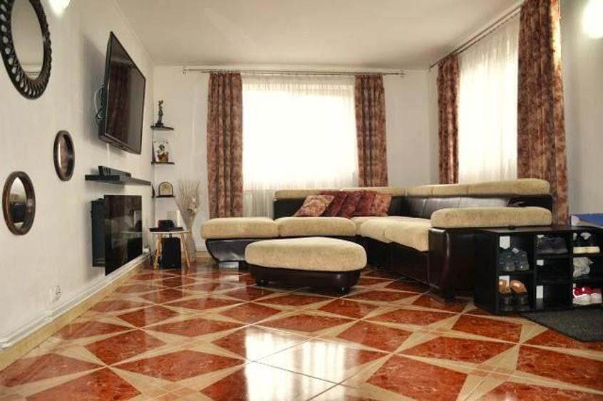 Casă cu 4 camere cu Teren 452 Mp în Exterior Nord