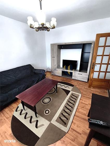 Apartament cu 3 camere decomandat în Unirii Sud