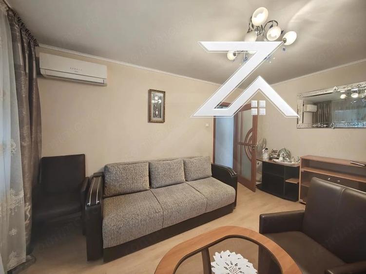 Apartament cu 3 camere semidecomandat în Central