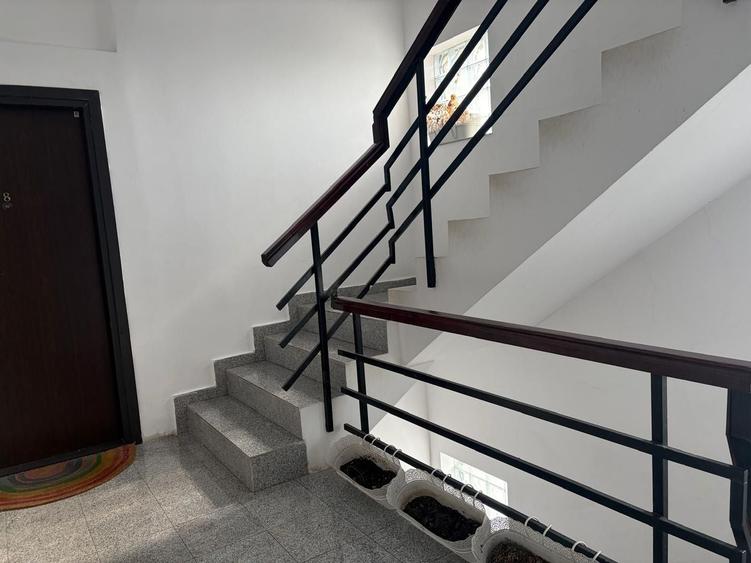 Apartament cu 2 camere decomandat, mobilat în 1 Mai