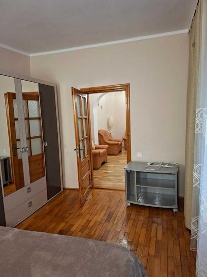 Apartament cu 2 camere de inchiriat, vis-a-vis de Universitatea Ovidius, bd. Mamaia - 5