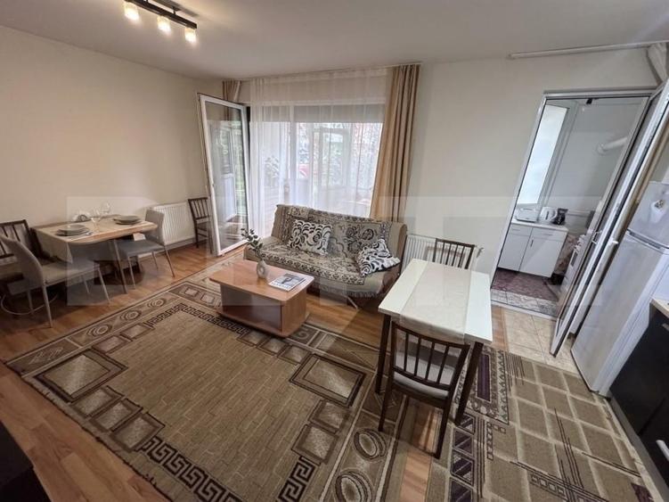 Apartament cu 2 camere semidecomandat, mobilat în Florești
