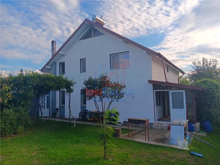 Casă cu Teren 1200 Mp în Filiași