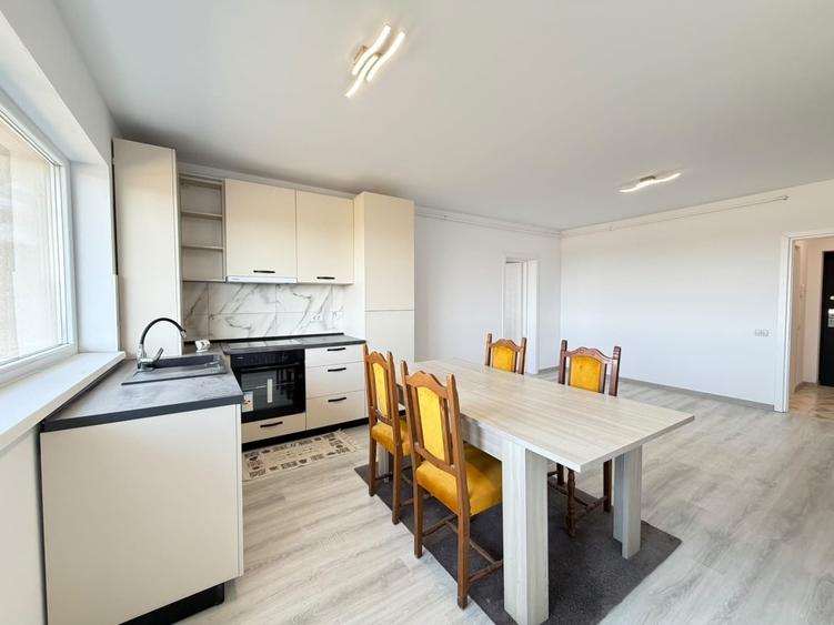 Apartament cu 3 camere semidecomandat în Sânpetru