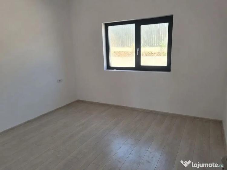 Casă cu 4 camere cu Teren 405 Mp în Vorovești