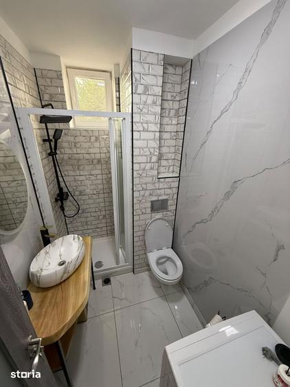 Garsonieră în Craiovița Nouă