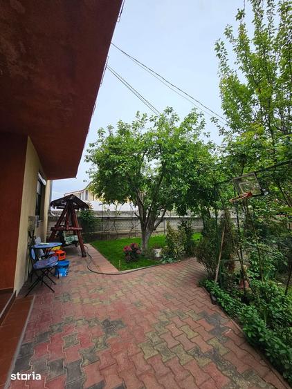 Casă cu 6 camere cu Teren 800 Mp în Calea București