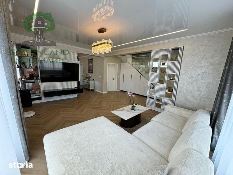 Casă cu 4 camere cu Teren 450 Mp în Bucium