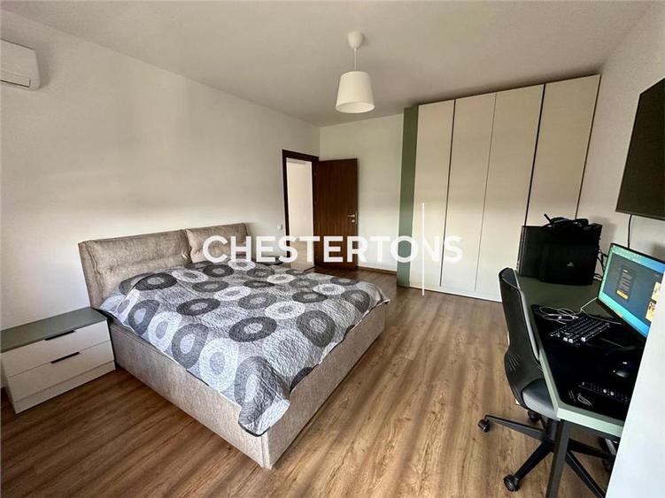 Penthouse cu 4 camere decomandat, mobilat în Grozăvești