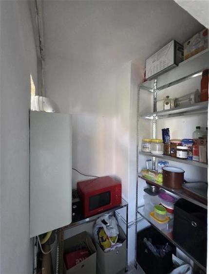 Apartament cu 3 camere decomandat, mobilat în Girocului