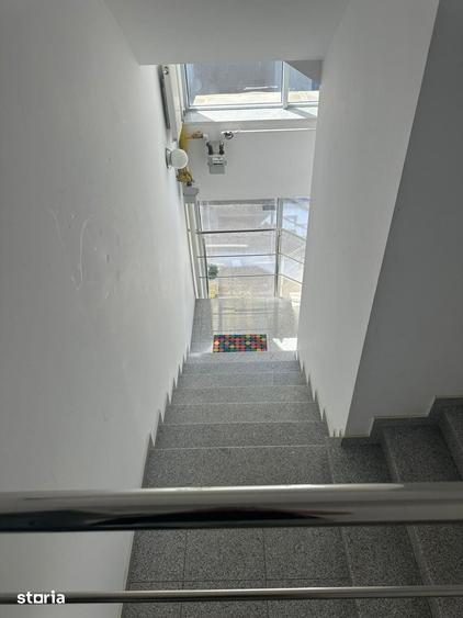 Apartament cu 3 camere în Dămăroaia